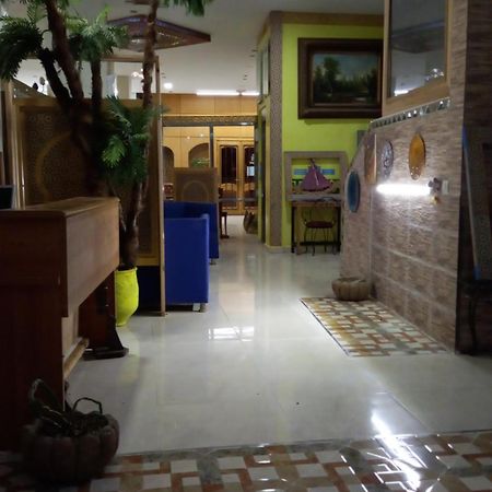 Ryad Tetouan Aeroport Екстериор снимка