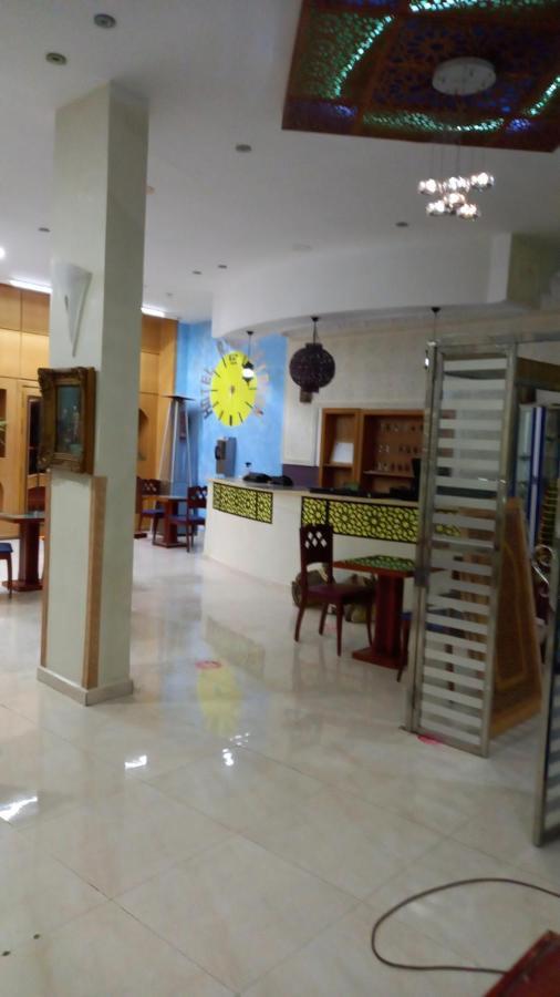 Ryad Tetouan Aeroport Екстериор снимка